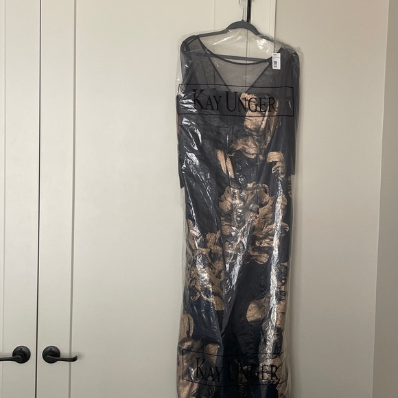 Kay Unger Other - Walk thru formal gown